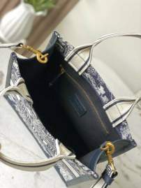 Picture of Dior Handbags _SKUfw239223069fw